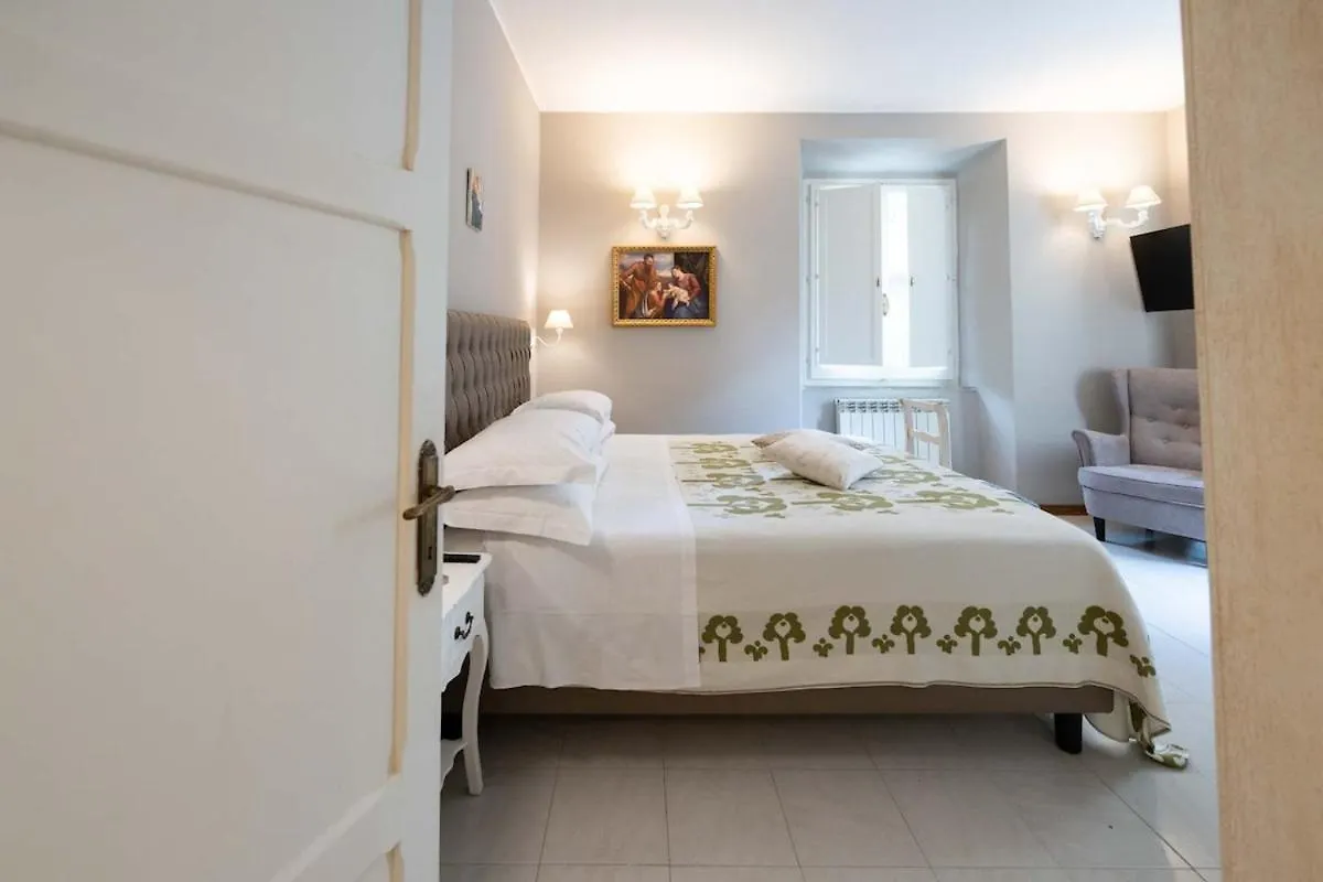 Elegant Fully Equipped Apartment In Center Of Perugia,Parking