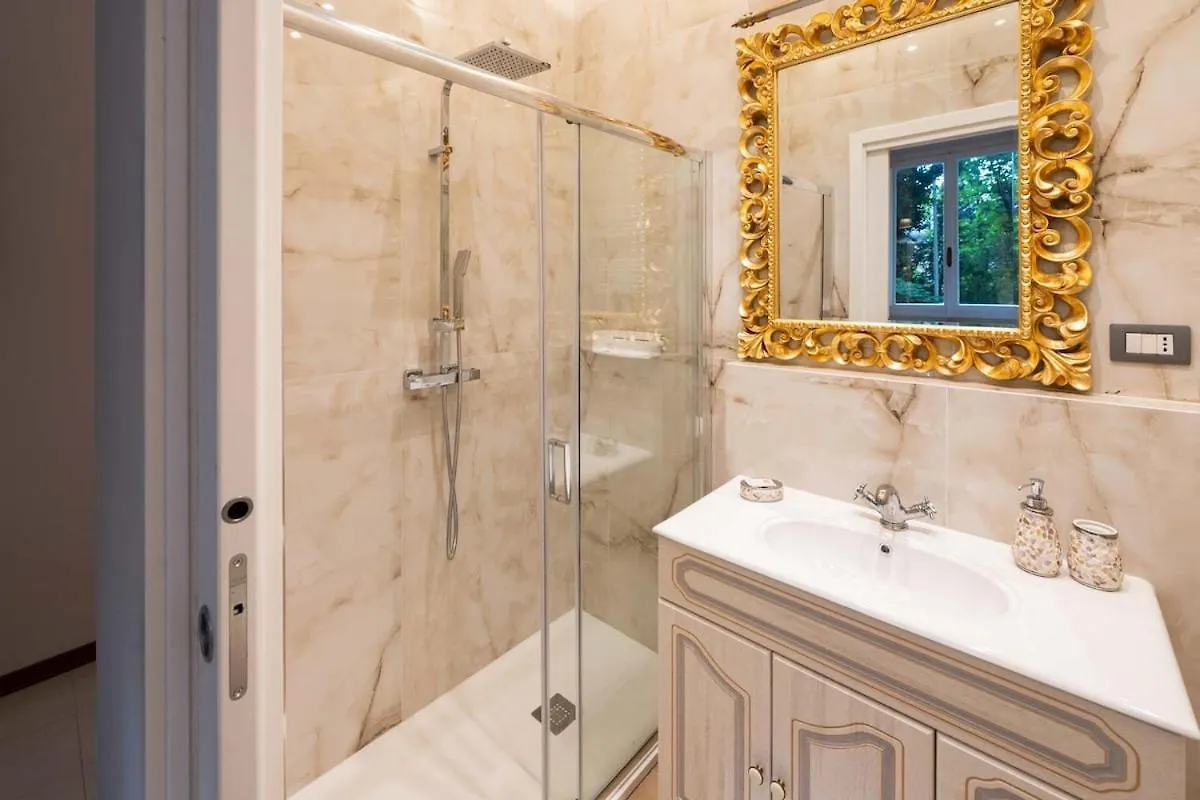 Elegant Fully Equipped Apartment In Center Of Perugia,Parking Perugia