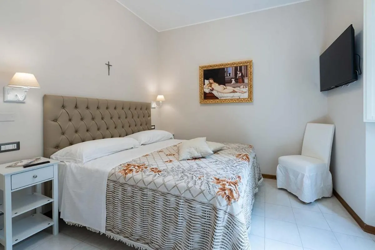 Elegant Fully Equipped Apartment In Center Of Perugia,Parking Italy