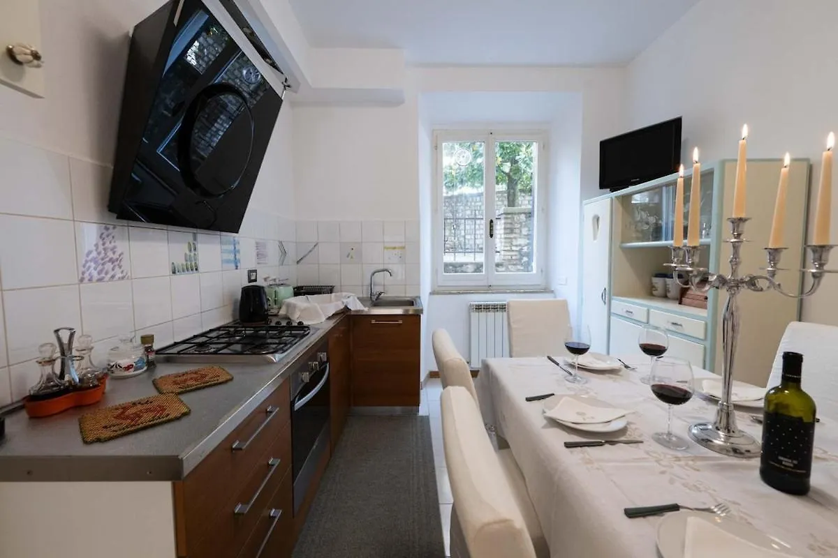 Elegant Fully Equipped Apartment In Center Of Perugia,Parking  Perugia