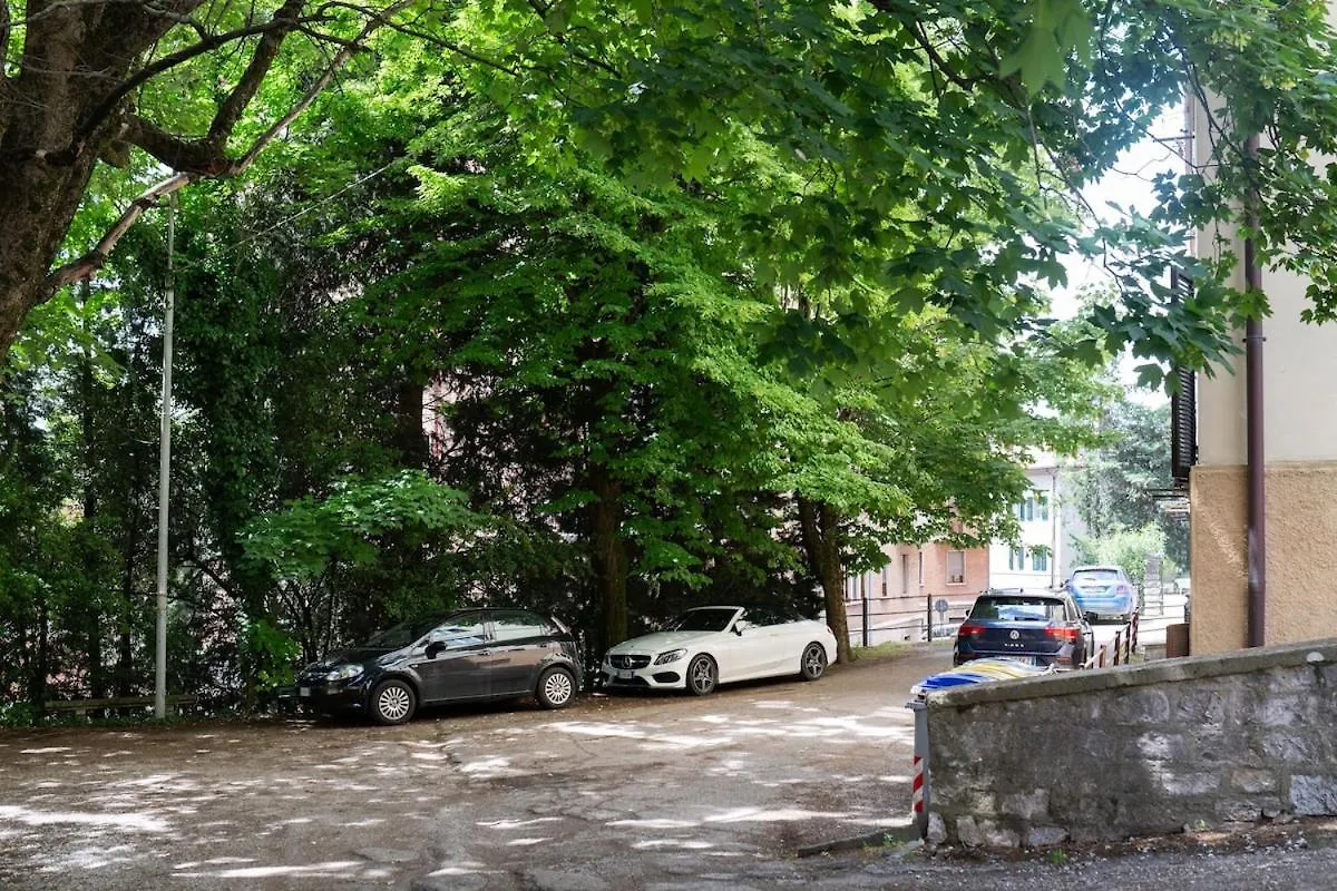 Elegant Fully Equipped Apartment In Center Of Perugia,Parking