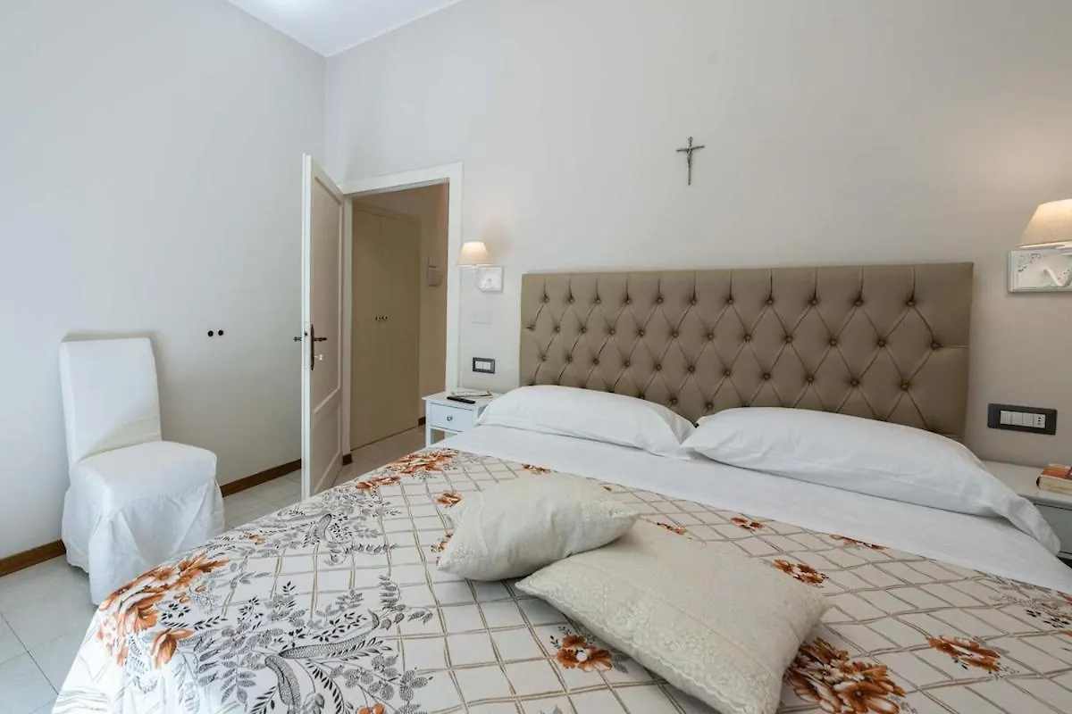 Elegant Fully Equipped Apartment In Center Of Perugia,Parking