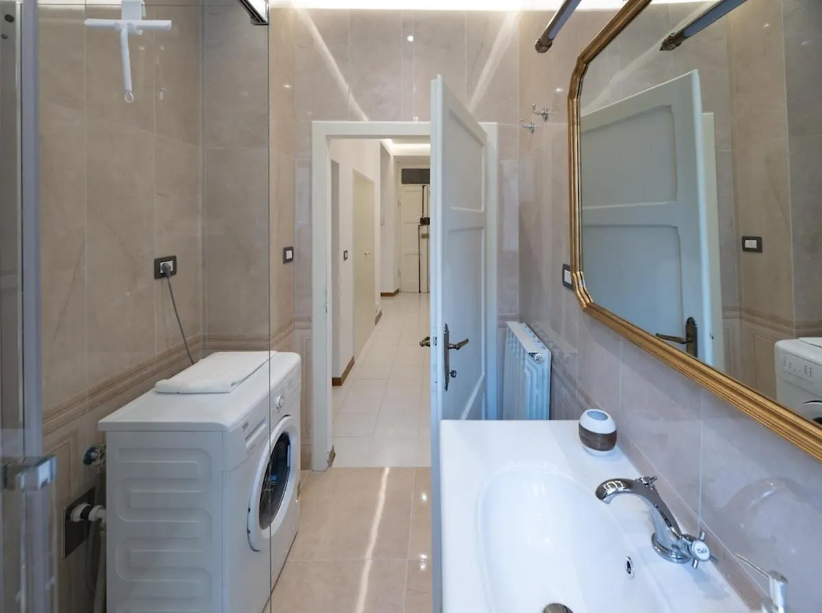 Elegant Fully Equipped Apartment In Center Of Perugia,Parking  Perugia