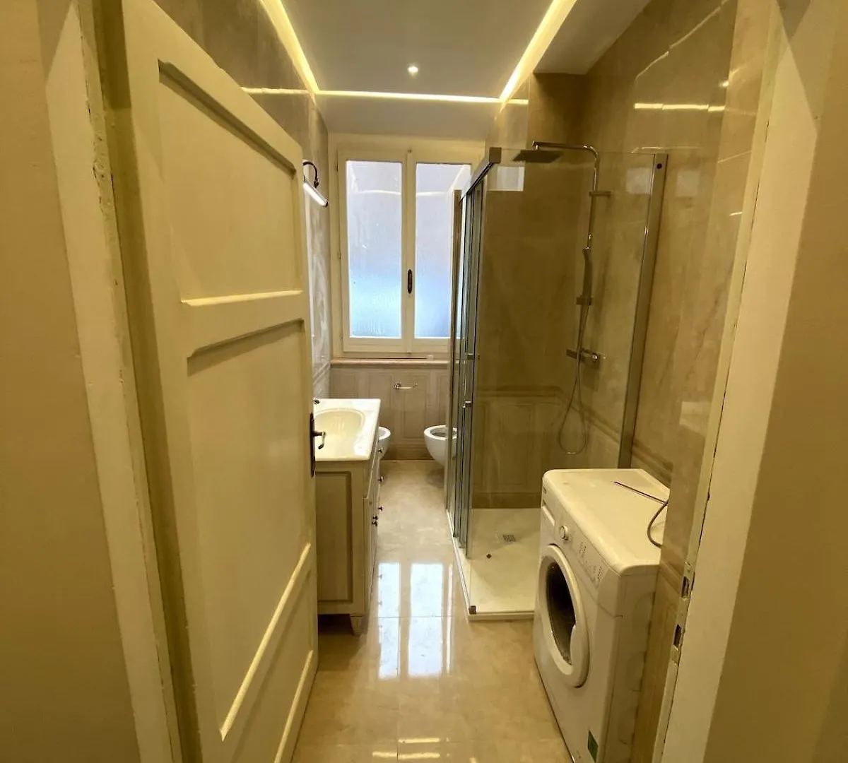Elegant Fully Equipped Apartment In Center Of Perugia,Parking Włochy